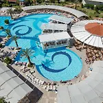 Ośrodek wypoczynkowy Crystal Admiral Aqua Collection 5*