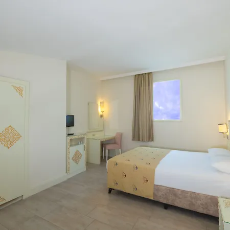 Crystal Admiral Aqua Collection