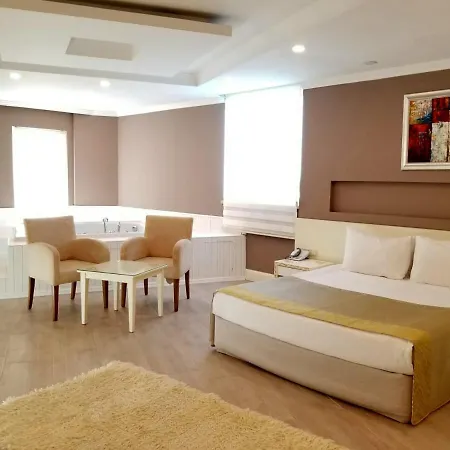 Crystal Admiral & 5* Kızılot