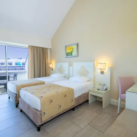 Resort Crystal Admiral &