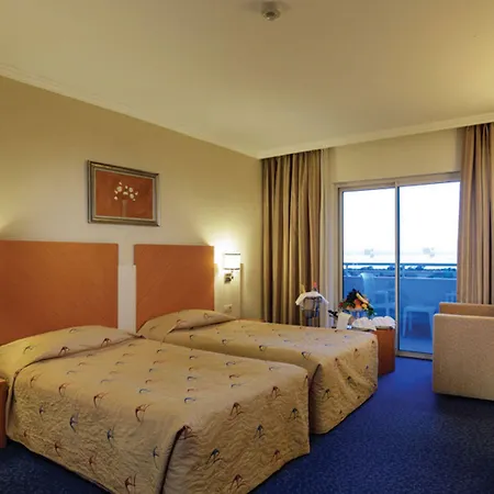 Crystal Admiral & Resort 5*