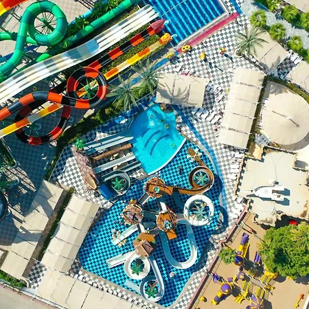 Курортный комплекс Crystal Admiral Aqua Collection Кызылот