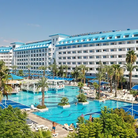 Курортный комплекс Crystal Admiral Aqua Collection Кызылот